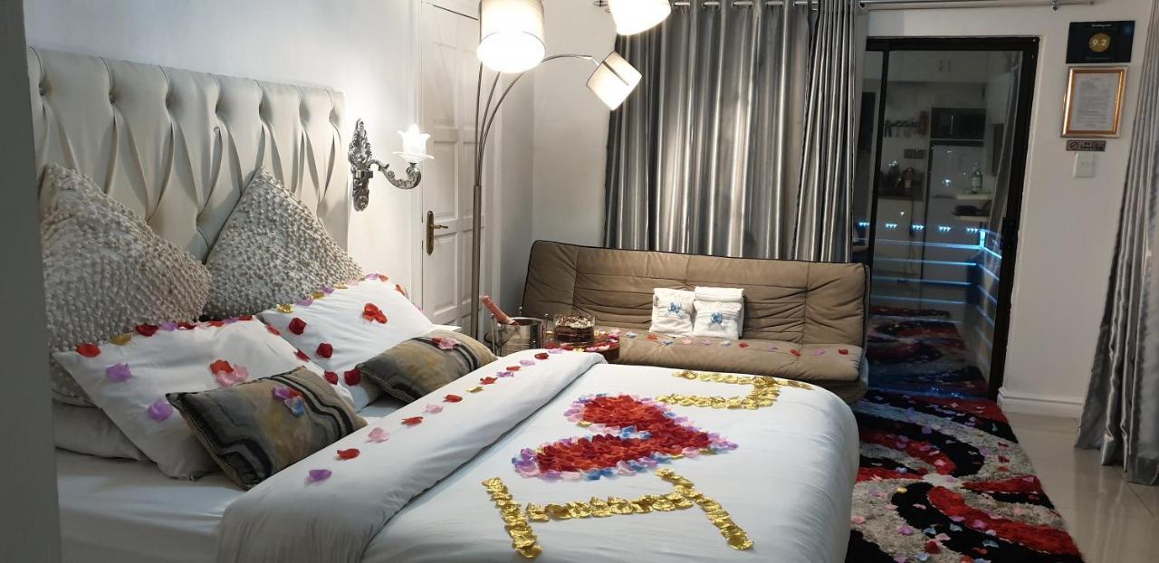 Rjs Guesthouse Дурбан Экстерьер фото