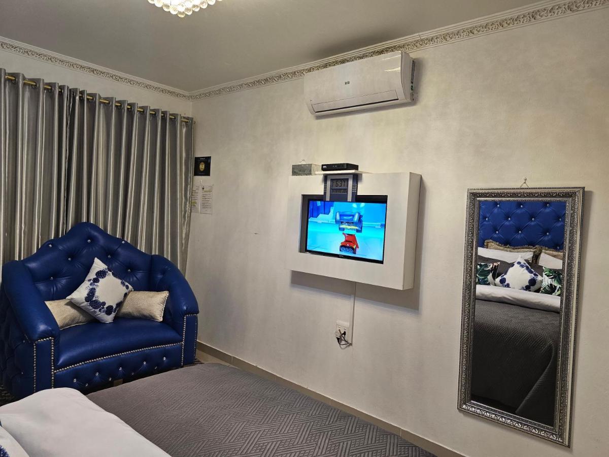 Rjs Guesthouse Дурбан Экстерьер фото