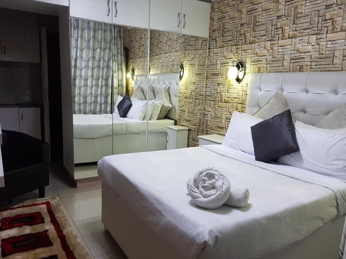 Rjs Guesthouse Дурбан Экстерьер фото