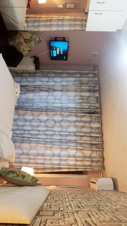 Rjs Guesthouse Дурбан Экстерьер фото