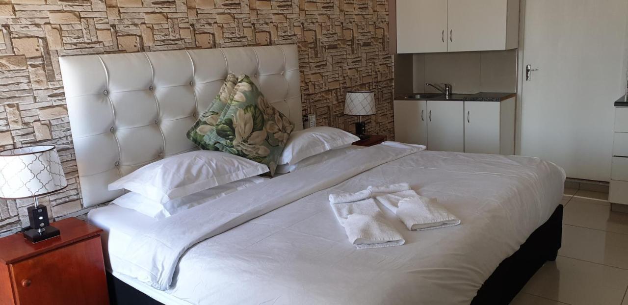 Rjs Guesthouse Дурбан Экстерьер фото
